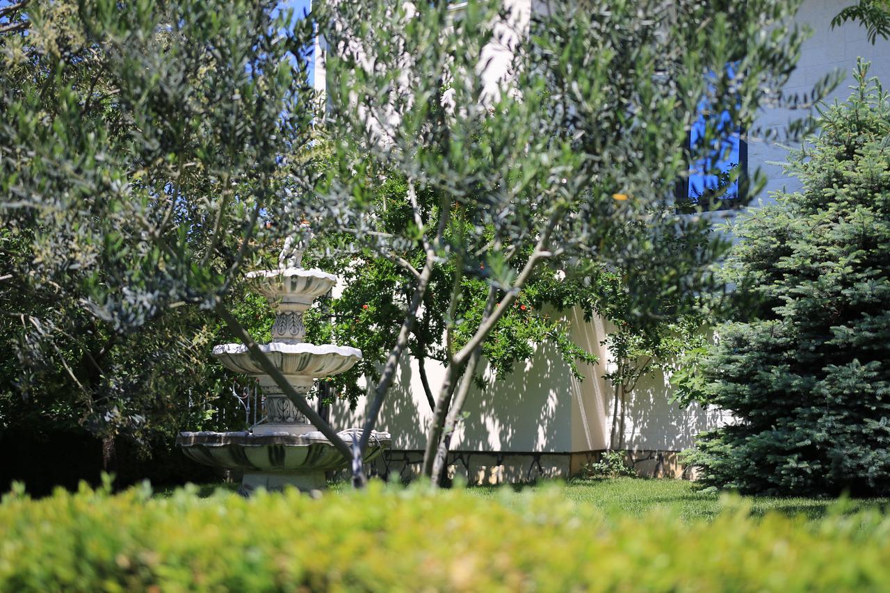 B&B Ave Maria Vrpolje Eksteriør billede